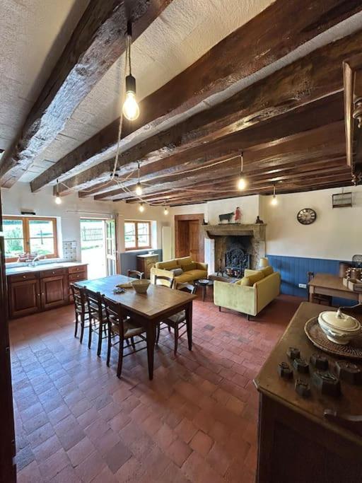 La Maison De Barbara La Guiche ภายนอก รูปภาพ